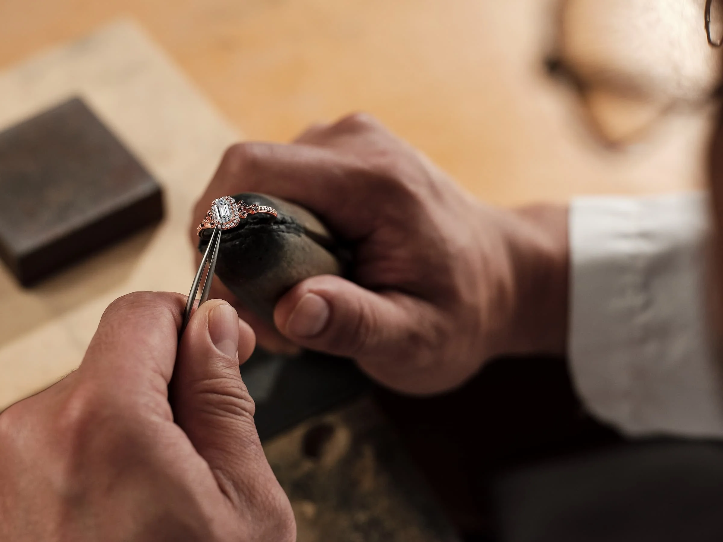 Restore Your Jewelryโs Timeless Radiance